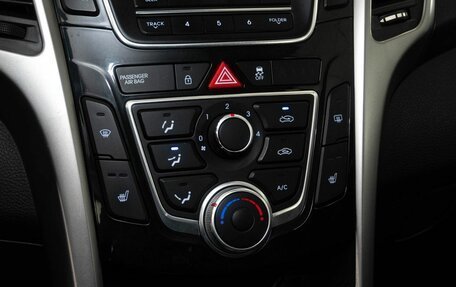 Hyundai i30 II рестайлинг, 2013 год, 933 000 рублей, 11 фотография
