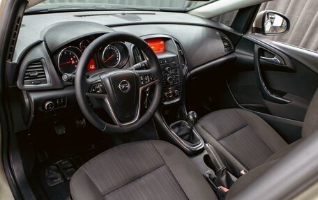 Opel Astra J, 2011 год, 695 000 рублей, 13 фотография