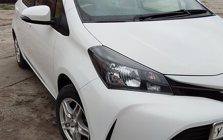 Toyota Vitz, 2016 год, 1 050 000 рублей, 2 фотография