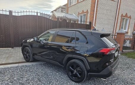 Toyota RAV4, 2021 год, 3 490 000 рублей, 5 фотография