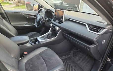 Toyota RAV4, 2021 год, 3 490 000 рублей, 7 фотография