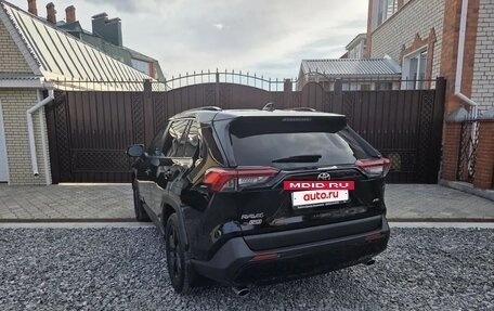 Toyota RAV4, 2021 год, 3 490 000 рублей, 6 фотография