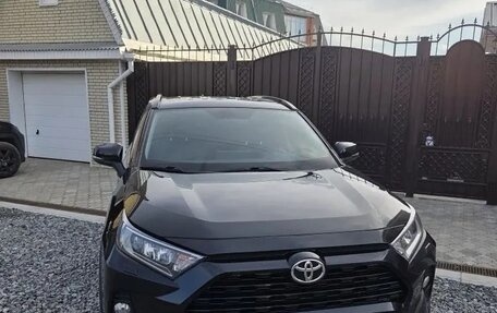 Toyota RAV4, 2021 год, 3 490 000 рублей, 3 фотография