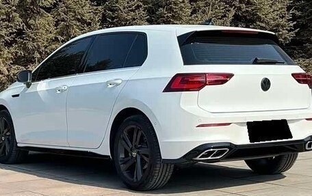 Volkswagen Golf VIII, 2022 год, 2 000 000 рублей, 3 фотография