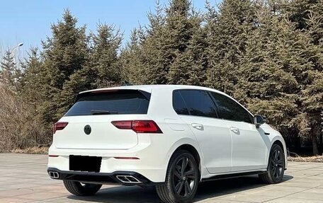 Volkswagen Golf VIII, 2022 год, 2 000 000 рублей, 5 фотография
