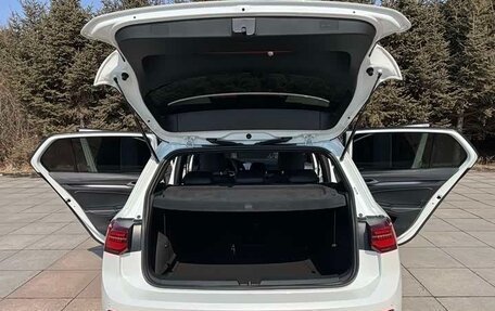 Volkswagen Golf VIII, 2022 год, 2 000 000 рублей, 15 фотография