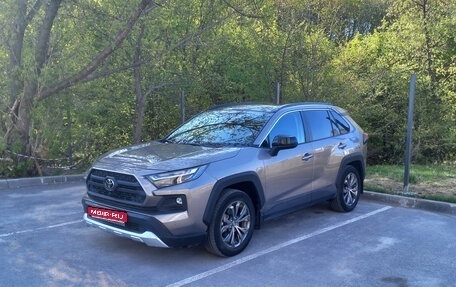 Toyota RAV4, 2024 год, 3 850 000 рублей, 1 фотография