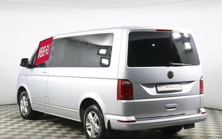 Volkswagen Caravelle T6 рестайлинг, 2015 год, 2 190 000 рублей, 7 фотография
