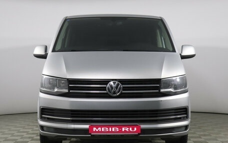 Volkswagen Caravelle T6 рестайлинг, 2015 год, 2 190 000 рублей, 2 фотография