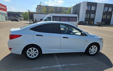 Hyundai Solaris II рестайлинг, 2015 год, 840 000 рублей, 4 фотография