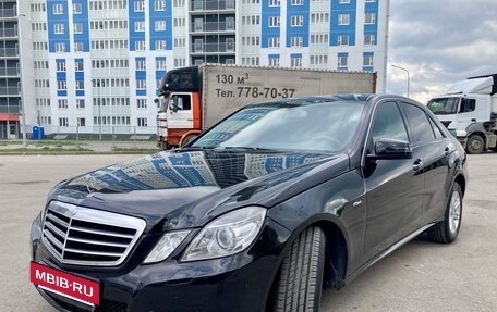 Mercedes-Benz E-Класс, 2012 год, 1 249 000 рублей, 5 фотография