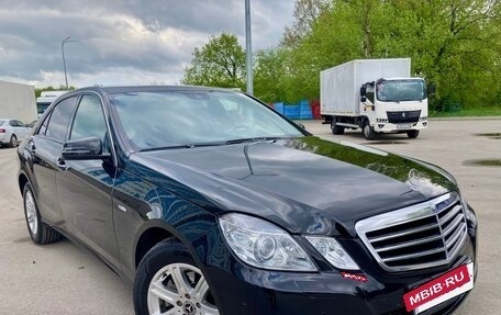 Mercedes-Benz E-Класс, 2012 год, 1 249 000 рублей, 2 фотография