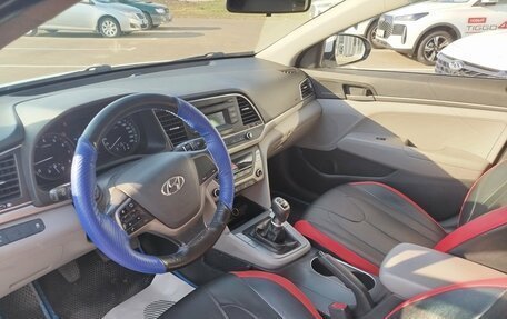 Hyundai Elantra VI рестайлинг, 2017 год, 990 000 рублей, 9 фотография