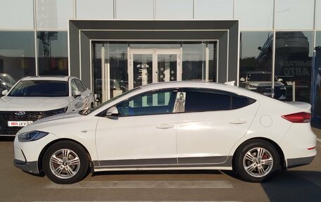 Hyundai Elantra VI рестайлинг, 2017 год, 990 000 рублей, 6 фотография
