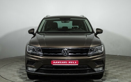 Volkswagen Tiguan II, 2017 год, 1 949 898 рублей, 2 фотография
