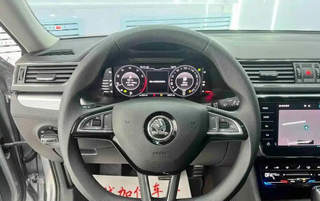 Skoda Superb III рестайлинг, 2023 год, 2 270 000 рублей, 6 фотография