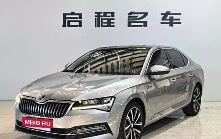 Skoda Superb III рестайлинг, 2023 год, 2 270 000 рублей, 2 фотография