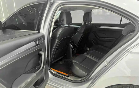 Skoda Superb III рестайлинг, 2023 год, 2 270 000 рублей, 15 фотография