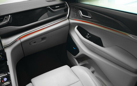 Jeep Grand Cherokee, 2022 год, 6 700 000 рублей, 31 фотография