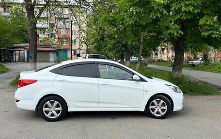 Hyundai Solaris II рестайлинг, 2013 год, 720 000 рублей, 1 фотография