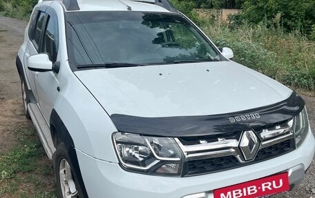 Renault Duster I рестайлинг, 2017 год, 1 400 000 рублей, 2 фотография