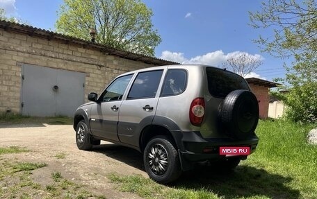 Chevrolet Niva I рестайлинг, 2016 год, 655 000 рублей, 3 фотография