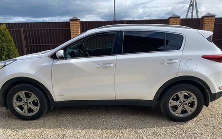 KIA Sportage IV рестайлинг, 2016 год, 1 800 000 рублей, 2 фотография
