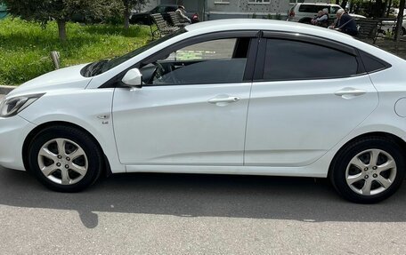 Hyundai Solaris II рестайлинг, 2013 год, 720 000 рублей, 8 фотография