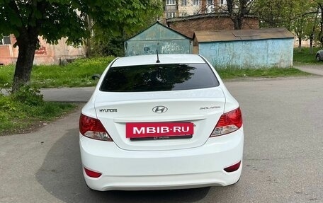 Hyundai Solaris II рестайлинг, 2013 год, 720 000 рублей, 3 фотография