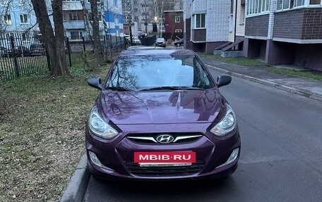Hyundai Solaris II рестайлинг, 2012 год, 945 000 рублей, 2 фотография