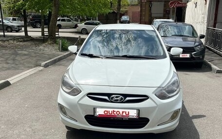 Hyundai Solaris II рестайлинг, 2013 год, 720 000 рублей, 10 фотография