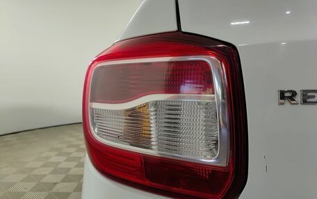 Renault Logan II, 2017 год, 430 000 рублей, 11 фотография