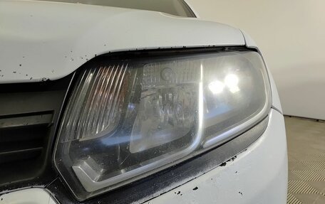 Renault Logan II, 2017 год, 430 000 рублей, 21 фотография