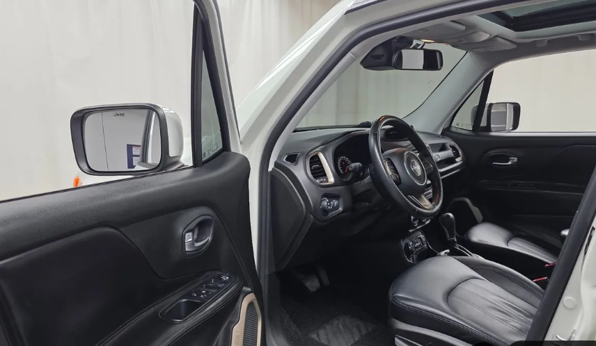 Jeep Renegade I, 2016 год, 1 700 000 рублей, 8 фотография