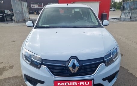 Renault Logan II, 2022 год, 1 100 000 рублей, 1 фотография