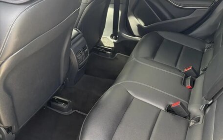 Mercedes-Benz GLA, 2019 год, 3 000 000 рублей, 13 фотография