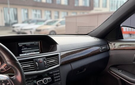 Mercedes-Benz E-Класс, 2013 год, 1 450 000 рублей, 11 фотография