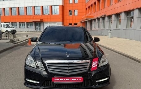 Mercedes-Benz E-Класс, 2013 год, 1 450 000 рублей, 2 фотография