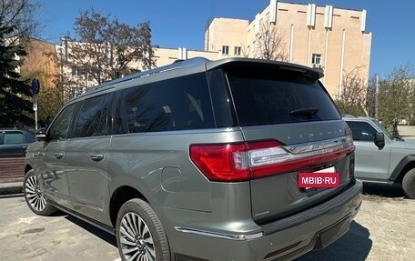 Lincoln Navigator, 2018 год, 7 000 000 рублей, 3 фотография