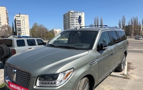 Lincoln Navigator, 2018 год, 7 000 000 рублей, 2 фотография