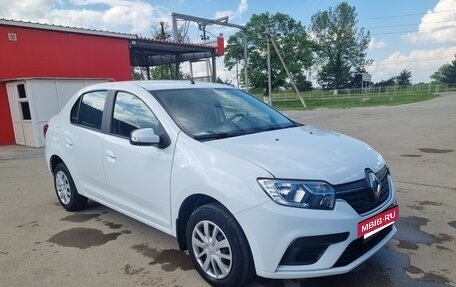 Renault Logan II, 2022 год, 1 100 000 рублей, 2 фотография