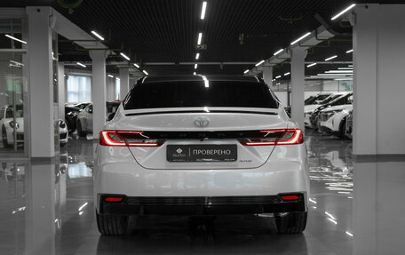 Toyota Camry, 2024 год, 3 990 000 рублей, 6 фотография