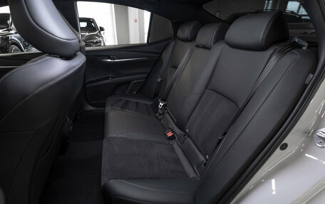 Toyota Camry, 2024 год, 3 990 000 рублей, 14 фотография