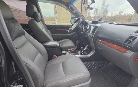 Toyota Land Cruiser Prado 120 рестайлинг, 2005 год, 2 400 000 рублей, 19 фотография