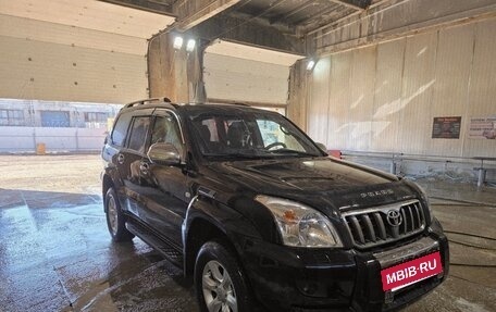 Toyota Land Cruiser Prado 120 рестайлинг, 2005 год, 2 400 000 рублей, 31 фотография