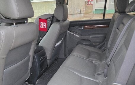 Toyota Land Cruiser Prado 120 рестайлинг, 2005 год, 2 400 000 рублей, 22 фотография