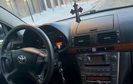 Toyota Avensis III рестайлинг, 2008 год, 685 000 рублей, 18 фотография