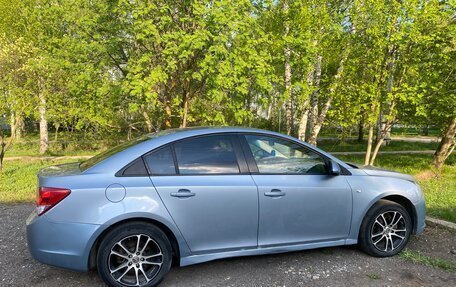 Chevrolet Cruze II, 2011 год, 580 000 рублей, 10 фотография
