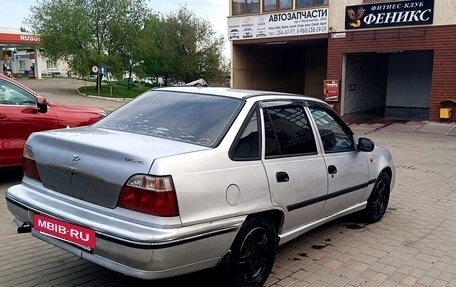 Daewoo Nexia I рестайлинг, 2004 год, 110 000 рублей, 3 фотография