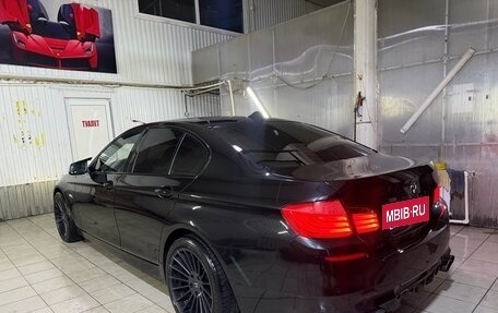 BMW 5 серия, 2010 год, 1 750 000 рублей, 3 фотография